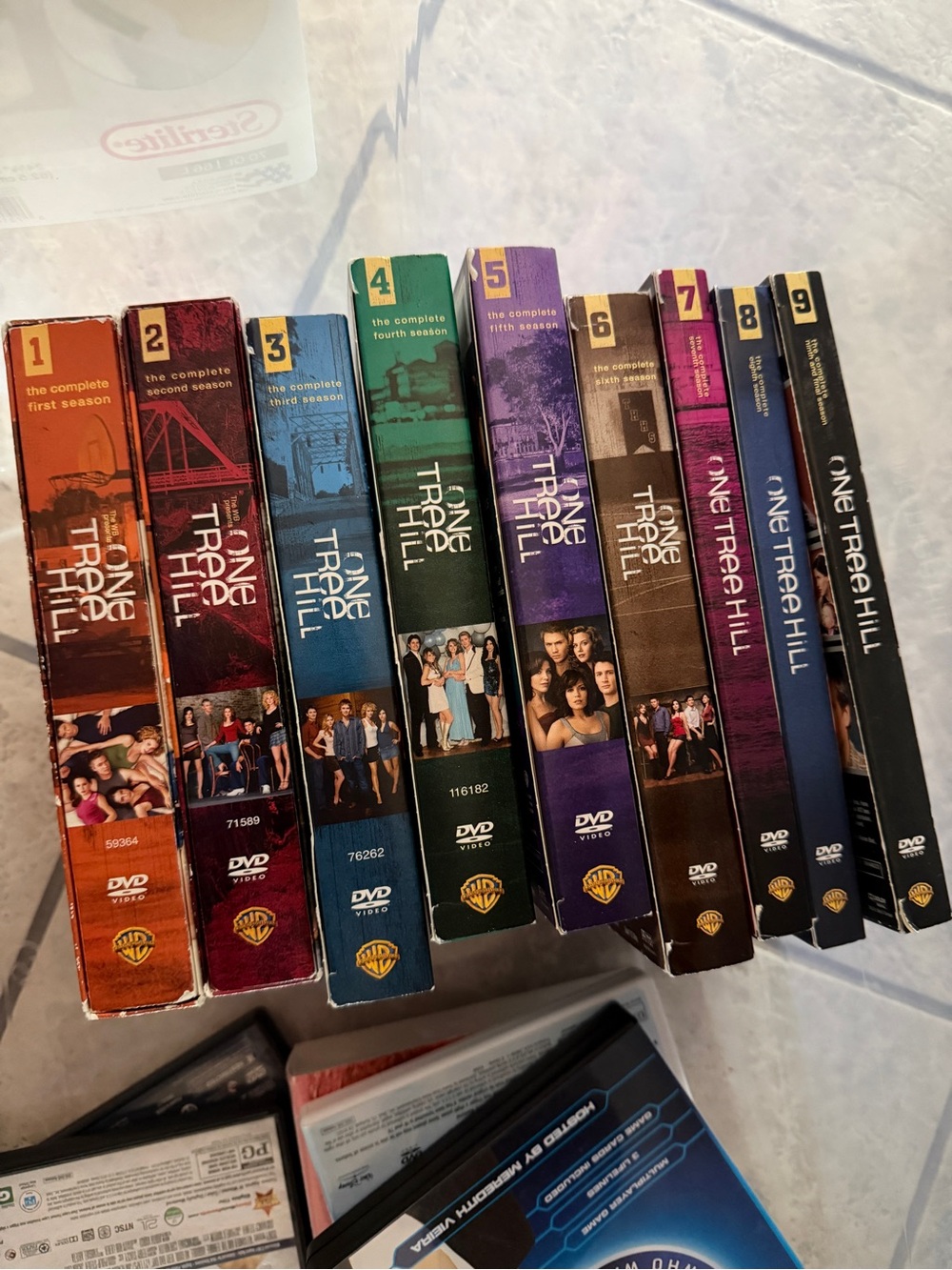 One Tree Hill Complete DVD Box Set - Multicolor